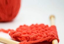 Bamboo Knitting Needles – Buyer’s Guide and Reviews bamboo knitting needles with red wool